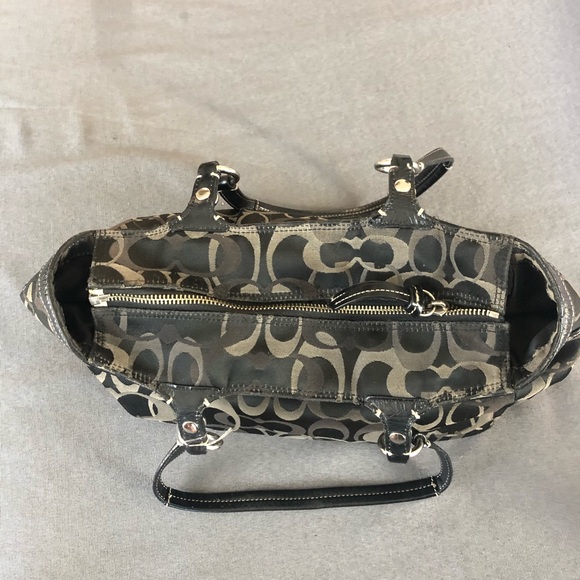 Black Coach Satchel - Picture 6 of 8